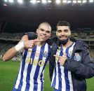 در جریان دیدار دیشب تیم پورتو با پورتیموننزه ، په په کاپیتان و ستاره تیم پورتو مصدوم شد و جای خود را به بازیکن دیگری داد تا تیم پرتغالی با مشکلی بزرگ روبرو شود.