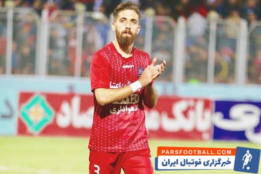 باشگاه شهرخودرو مشهد برای جدایی فرشاد فرجی از این باشگاه و پیوستن این بازیکن به پرسپولیس ، درخواست دو میلیارد پول نقد کرده است.