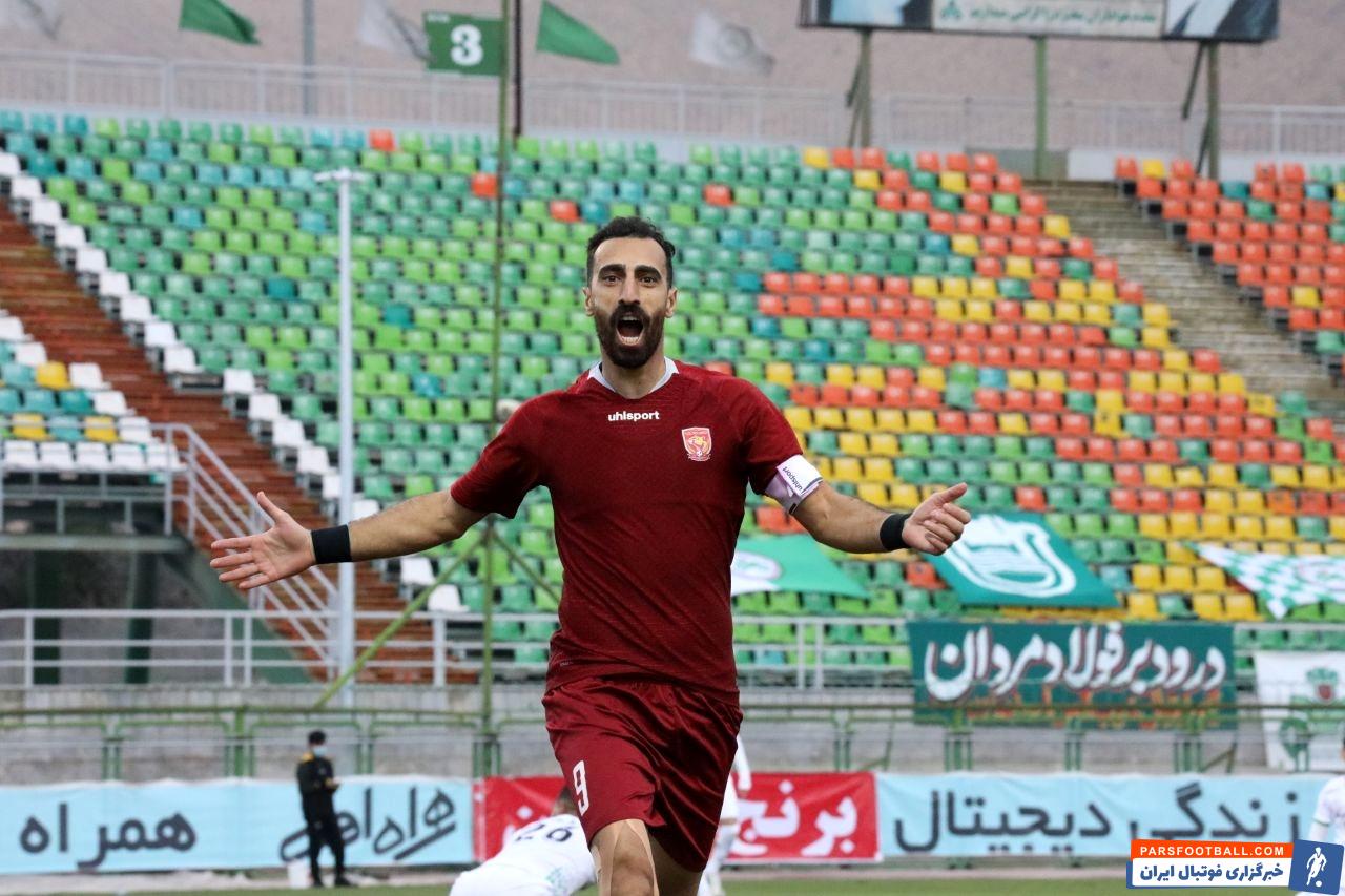 دبیر هیئت فوتبال مشهد گفت : طی صحبت‌هایی که با مدیرعامل باشگاه پدیده مشهد در رابطه با فسخ قرارداد قاسمی ‌نژاد داشتم ، این اتفاق هرگز نیفتاده است.