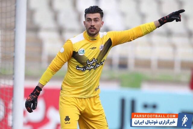 محمدحسین اکبر منادی ، دروازه بان تیم سایپا بعد از شکست این تیم مقابل پرسپولیس گفت : موقعیت های ما مقابل پرسپولیس جدی تر از رقیب بود و فکر نمی کنم تیمی تا حال پرسپولیس را در آزادی انقدر اذیت کرده باشد.