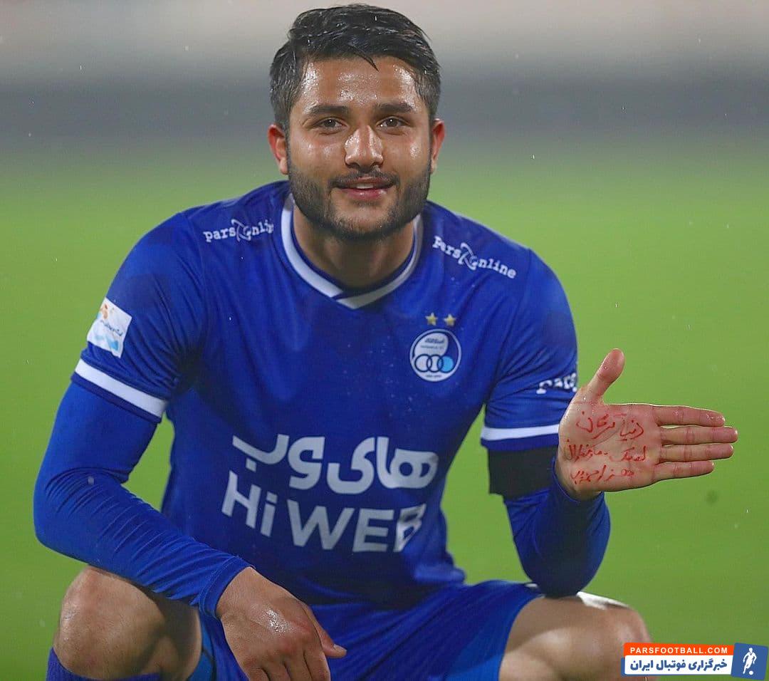 عارف غلامی ، بازیکن ملی پوش استقلال که به دلیل بیماری کرونا از تیم ملی کنار گذاشته شد ، به علت رعایت نکردن پروتکل های بهداشتی از سوی باشگاه استقلال جریمه شد.