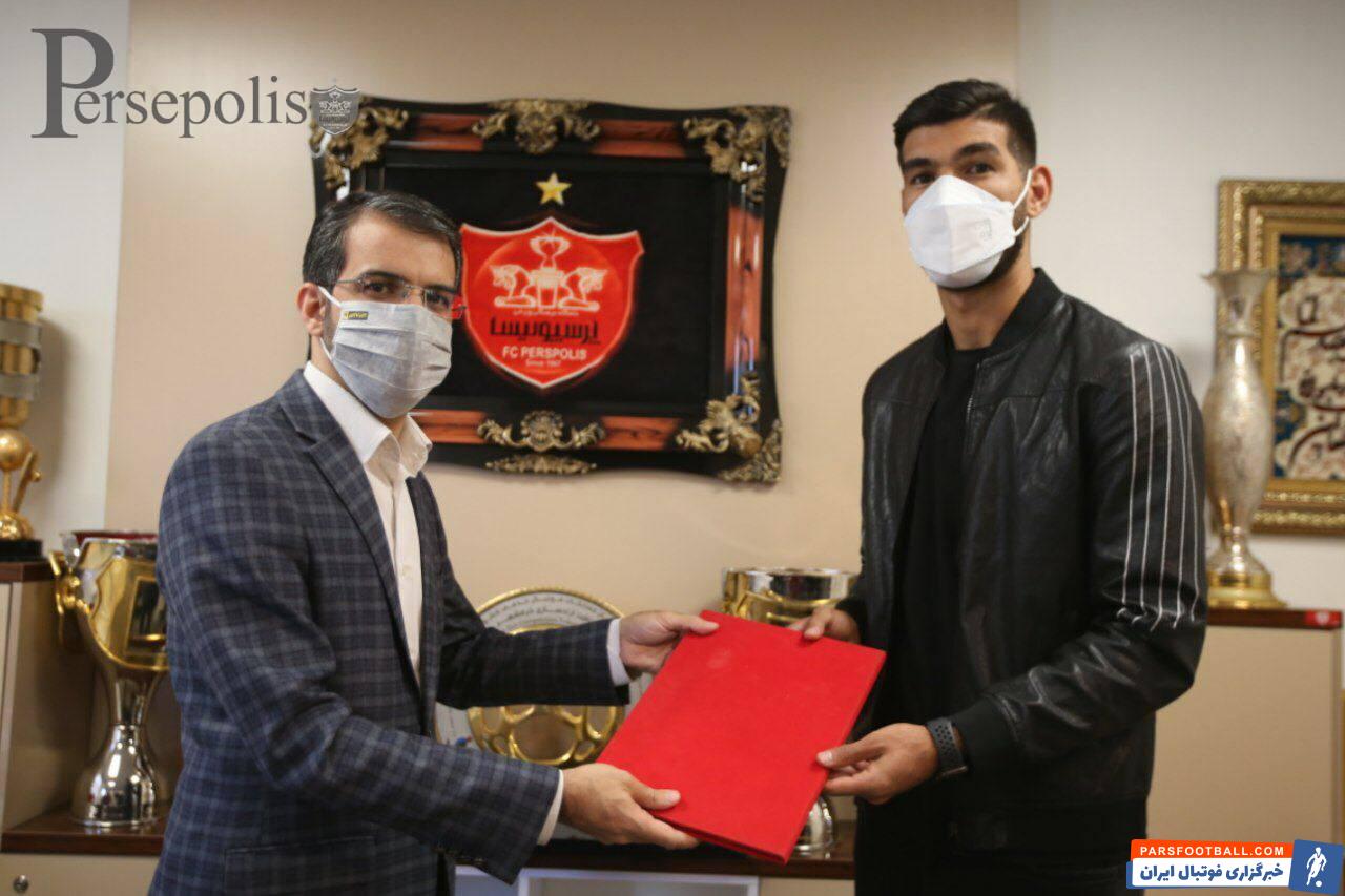 شهریار مغانلو درحالی دیروز به پرسپولیس پیوست که سابقه سه سال بازی برای تیم های پایه این باشگاه را داشته و حالا به این تیم بازگشته است.