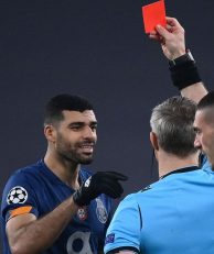 استیو مک منمن ، ستاره سابق تیم ملی انگلیس و کارشناس شبکه بی تی اسپورت گفت : نمی دانم داور چه چیزی از مهدی طارمی دید که او را اخراج کرد.