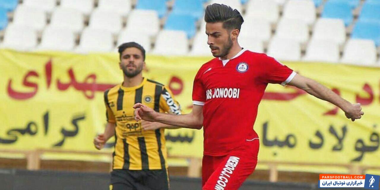 محمد عرفان معصومی ، هافبک تیم پدیده مشهد گفت : در مقابل پرسپولیس حتی به گرفتن مساوی هم فکر نمی کنیم و فقط برد می خواهیم .