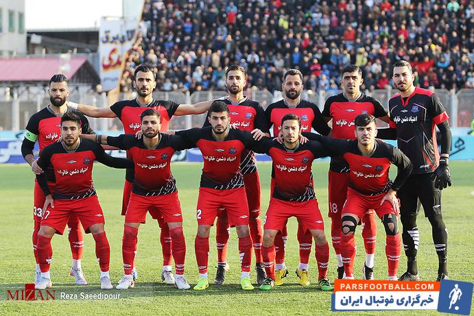 بازیکنان تیم نساجی مازندران در اقدامی پسندیده به پویش اهدای خون مهرداد میناوند و علی انصاریان ، دو پیشکسوت مرحوم فوتبال ایران پیوستند.