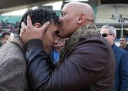 یک سایت فوتبالی در کشور آلمان به جابجایی علیرضا منصوریان و رسول خطیبی در دو تیم تراکتور تبریز و آلومینیوم اراک اشاره کرده است.