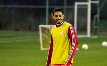 میلاد فخرالدینی ، مدافع تیم تراکتور گفت : برای قهرمان شدن فقط متوقف شدن رقبا کافی نیست ، خودمان هم باید بازی هایمان را ببریم.