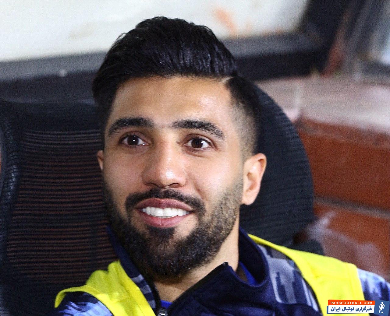 فرشید اسماعیلی پس از گلزنی به الاهلی عربستان ، پیراهن محمد دانشگر را به نمایش در آورد و از فرهاد مجیدی درخواست کرد که او را ببخشد.