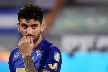 فرهاد مجیدی ، سرانجام راضی به بخشش محمد دانشگر نشد و این بازیکن باید دیدار های لیگ قهرمانان آسیا را به جای عربستان ، در خانه تماشا کند.