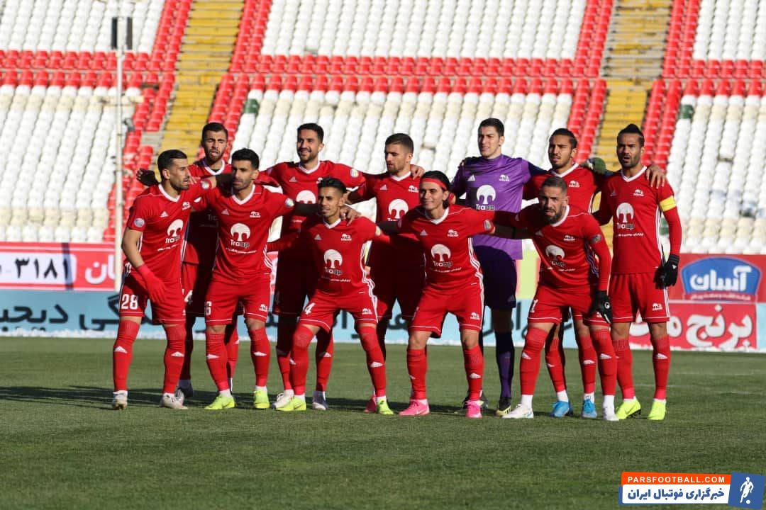 تیم تراکتور ایران در هفته اول مرحله گروهی لیگ قهرمانان آسیا مقابل تیم قدرتمند پاختاکور ازبکستان به تساوی پرگل سه بر سه رسید .