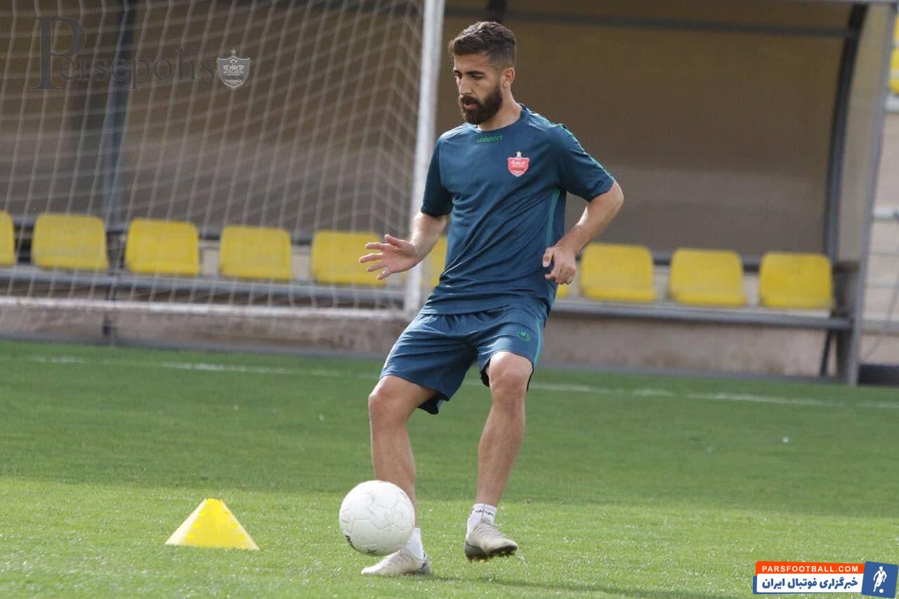 فرشاد فرجی که مدت ها مبتلا به بیماری کرونا بود ، امروز بالاخره در تمرین پرسپولیس شرکت کرد و به فهرست بازیکنان پرسپولیس اضافه خواهد شد.