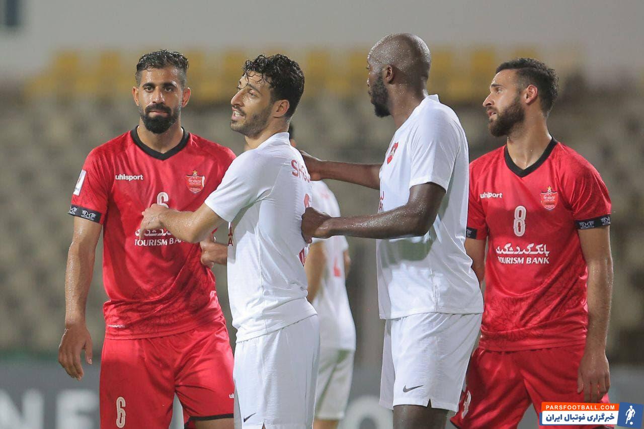 شجاع خلیل زاده که در دیدار پرسپولیس و الریان قطر در برخورد با حامد لک مصدوم شد ، درباره وضعیتش گفت : حالم خوب است.