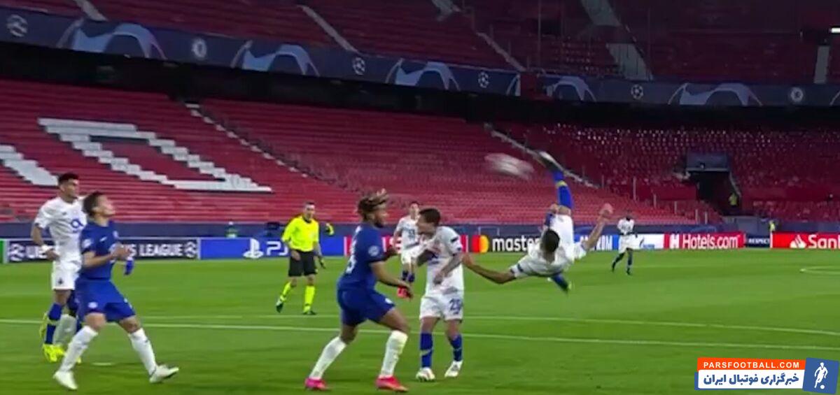 طارمی در شبی که در ترکیب اصلی تیمش مقابل چلسی حضور نداشت، در سی دقیقه پایانی وارد زمین شد و یک سوپر گل به یادماندنی به ثمر رساند.