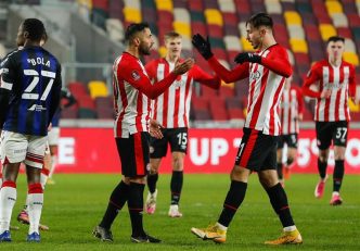 پیروزی برنتفورد ۱۰ نفره در حضور کوتاه سامان قدوس