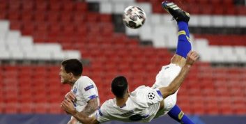 کری جالب باشگاه برایتون برای پورتو با گل علیرضا جهانبخش