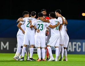 کری عجیب هواداران الاهلی برای استقلال