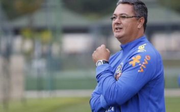 با اعلام رسانه های عربستانی، روژیرو میکاله ، سدمربی تیم الهلال پس از شکست سنگین در برابر استقلال تاجیکستان از سرمربیگری این تیم اخراج شد.