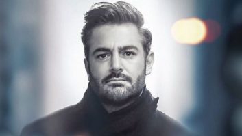 روبرتو کارلوس، اسطوره فوتبال برزیل ، تصویری از خودش و محمدرضا گلزار را در صفحه توئیتر خودش منتشر کرد . این دو رفاقت عجیبی با یکدیگر دارند.