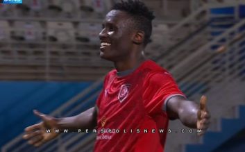 مایکل اولونگا ، مهاجم تیم الدحیل قطر با هتریکی که مقابل استقلال در هفته سوم لیگ قهرمانان آسیا داشت ، به عنوان بهترین بازیکن هفته انتخاب شد.