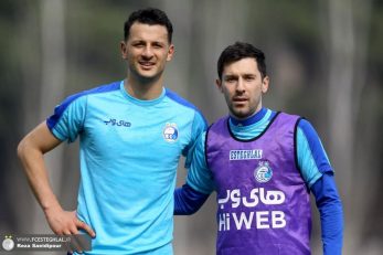 با توجه به مصدومیت شیخ دیاباته ، این فرصت برای آرمان رمضانی به وجود آمده است که در دیدار با الاهلی عربستان به صورت فیکس برای استقلال بازی کند.