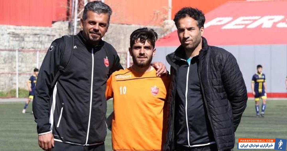 تیم امید پرسپولیس در این فصل نتیجه خوبی نگرفته بود اما محمد عمری در این فصل ۱۲ گل زد و حالا به عنوان بهترین بازیکن لیگ امید های تهران انتخاب شد.