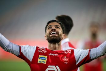 میلاد سرلک در دیدار پرسپولیس و نساجی آمار ۶ تکل موفق ، ۴ قطع توپ داشت و یک پاس کلیدی هم ثبت کرد تا از بهترین بازیکنان پرسپولیس باشد.