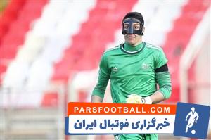 در حالی که محمدرضا اخباری به تیم ملی دعوت شده و باید در کیش و اردوی تیم ملی باشد ، در ترکیب تراکتور در برابر ماشین سازی به بازی رفته است.