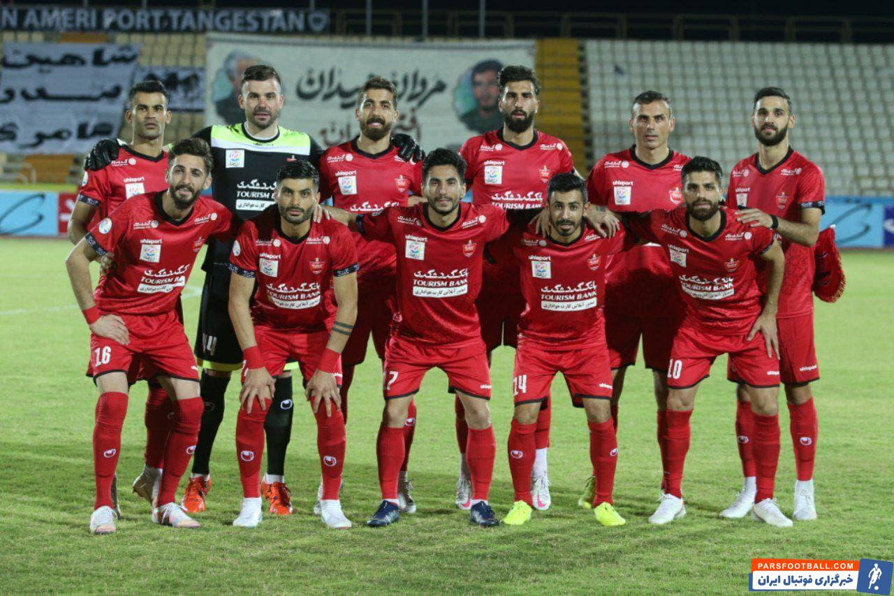 باشگاه پرسپولیس از کارگزار این باشگاه برای فصل آینده لیگ برتر رقم ۲۰۰ میلیارد را درخواست کرده است که با توجه به ظرفیت درآمدزایی پرسپولیس ، معقول به نظر می رسد.