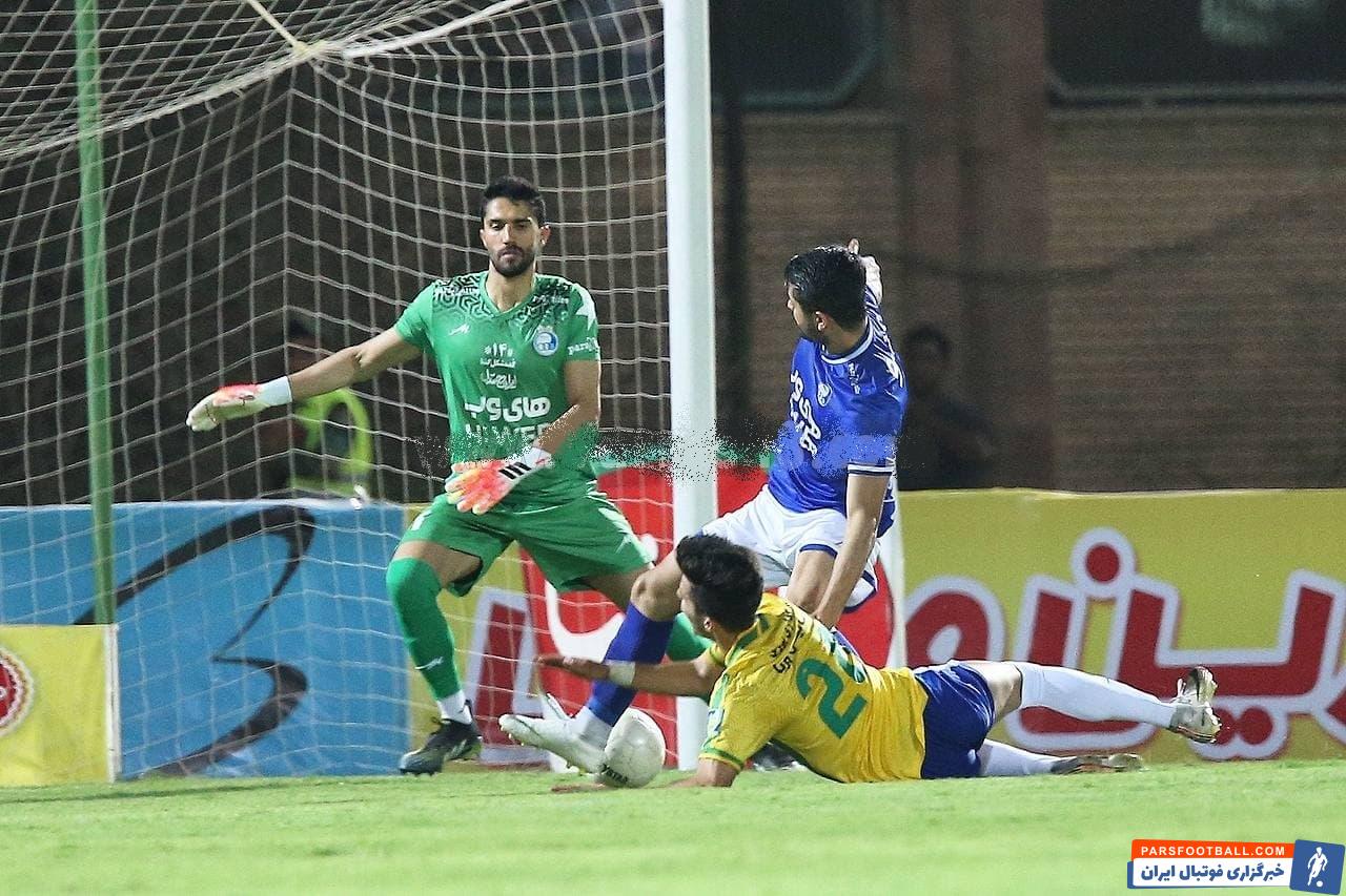 اکنون تیم صنعت نفت نیز همانند استقلالیها معتقد است که در این مسابقه یک پنالتی به سود آنها گرفته نشده و تاکید دارد...