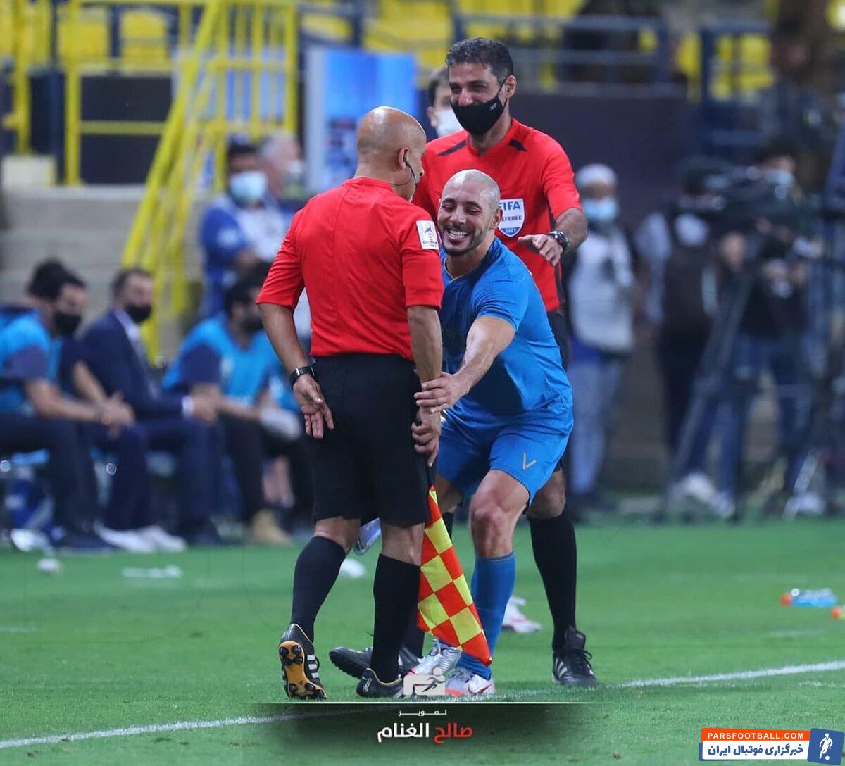 امرابط امراباط تعویض نورالدین امرابط و برخورد او با کمک داور بازی، عجیبترین لحظه مرحله گروهی لیگ قهرمانان ۲۰۲۱ بود.