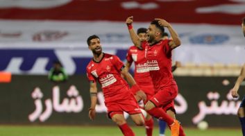 خیلی از پرسپولیسی‌ها، بعضی از هواداران استقلال را در آن ماجرا مقصر می‌دانستند ولی به هر حال عیسی آل کثیر برگشت و به استقلال گل زد.