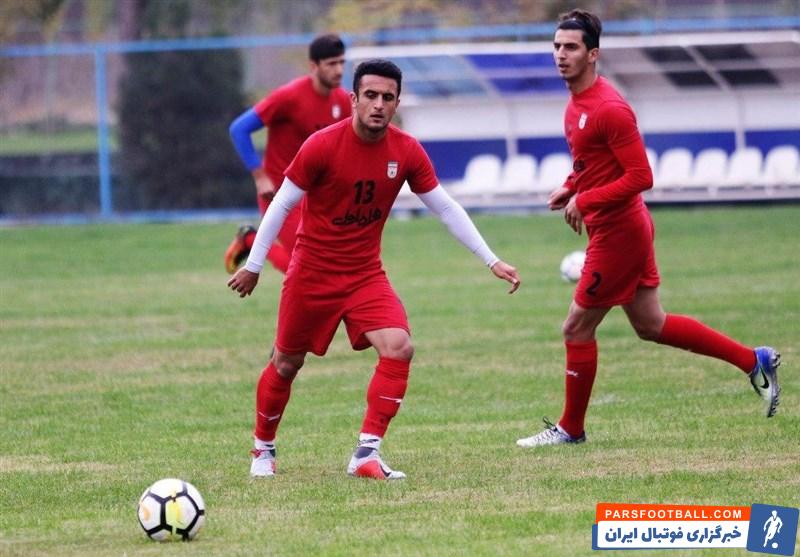 ابوالفضل رزاق پور ، ستاره جوان تیم تراکتور گفت : من سختیهای زیادی کشیدم تا به پیراهن تراکتور رسیدم و این پیراهن را به راحتی از دست نخواهم داد.