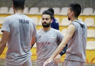 محمدرضا حضرت پور ، بازیکن تیم ملی والیبال از فهرست تقابل با روسیه خارج شد تا پس از سعید معروف دومین غایب بزرگ تیم باشد.