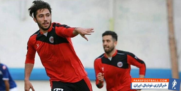 فرشاد بیابانی ، بازیکن جوان تیم ماشین سازی تبریز گفت : تراکتور نباید ما را دست کم بگیرد ، ما به دنبال کسب امتیاز در دیدار با آن ها هستیم.