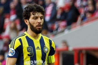 با اعلام روزنامه الریاضیه عربستان ، با جدایی بردلی جونز از تیم النصر ، جلال الدین ماشاریپوف به تیم النصر برخواهد گشت و جایگزین مارتینز خواهد شد.