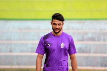 حجت حق وردی ، مدافع تیم سومقاییت آذربایجان گفت : پیشنهاد پرسپولیس با بقیه پیشنهادها فرق دارد و من این تیم را دوست دارم ولی هنوز که اتفاق خاصی رخ نداده است.