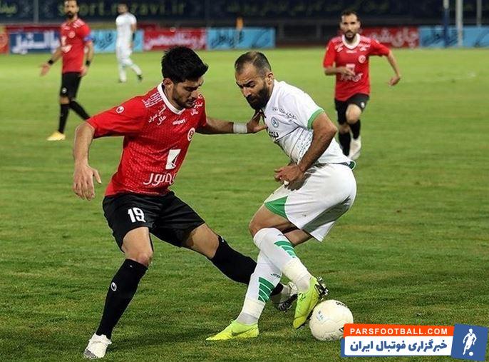 مهرداد بایرامی مهاجم پدیده مشهد : پرسپولیس شانس اول قهرمانی است