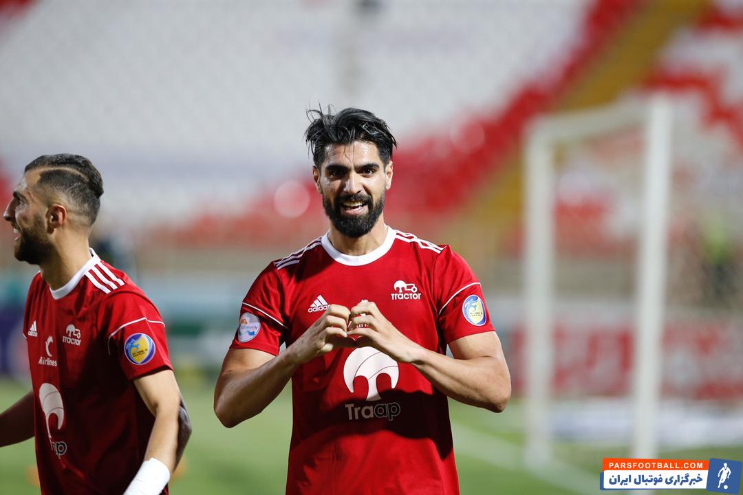 با اعلام کنفدراسیون فوتبال آسیا ، مهدی طارمی و رضا اسدی ، در بین کاندیدا های بهترین لژیونر هفته آسیا قرار گرفته اند .