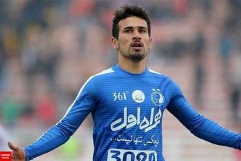 سجاد شهباززاده ، ستاره تیم سپاهان که در این فصل ۱۷ گل به ثمر رسانده اگر بتواند پنج گل دیگر در لیگ برتر به ثمر رساند رکورد رضا عنایتی را می شکند‌.