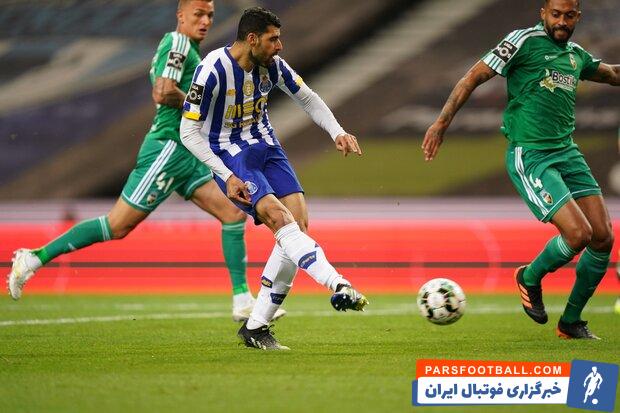 علیرضا طارمی ، پدر مهدی طارمی گفت : مهدی هیچ پیشنهاد رسمی ندارد و در پورتو می ماند . باشگاه پورتو هم به راحتی رضایتنامه طارمی را نمی دهد.