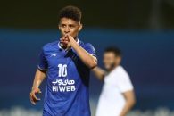 مدافعان پرسپولیس در دیدار با استقلال با فاصله گرفتن از مهدی قایدی ، توانستند که او را به خوبی مهار کنند و اجازه خودنمایی به بهترین بازیکن استقلال ندهند.