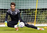 به نظر می رسد که باشگاه آنتورپ دیگر تمایلی به حفظ علیرضا بیرانوند ندارد و به دنبال جذب دروازه بان بلژیکی بنفیکا پرتغال است.