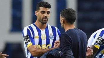 رسانه های ایتالیایی مدعی شدند که سرجیو کونسیسائو ، سرمربی موفق تیم پورتو ، فصل آینده به عنوان سرمربی ناپولی فعالیت خواهد کرد.