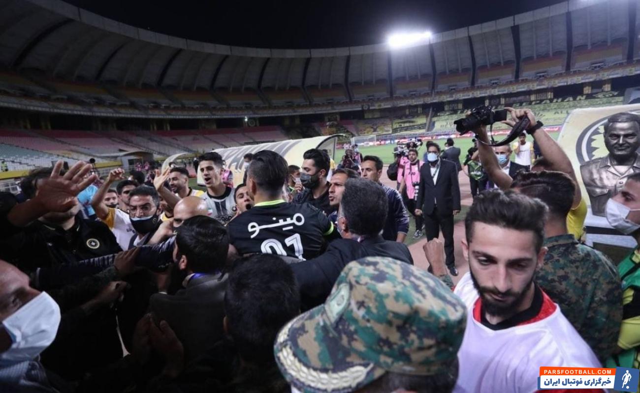 حواشی دیدار جنجالی سپاهان و پرسپولیس