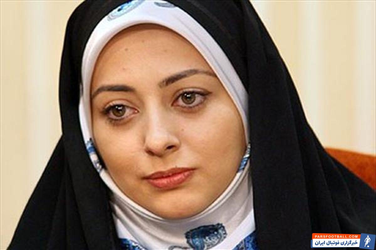 نفیسه روشن ، بازیگر مطرح سینما و تلویزیون ، پس از صعود پرسپولیس به مرحله بعدی لیگ قهرمانان آسیا ، عکسی از لوگو پرسپولیس را در اینستاگرتم منتشر کرد.