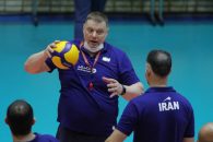 ولادیمیر آلکنو ، سرمربی تیم ملی والیبال پس از دیدار با کانادا گفت : در بخش سرویس خطا های زیادی داشتیم و باید روی این موضوع کار کنیم.