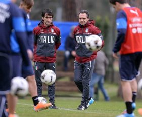 کاناوارو گابریل پین را تایید کرده است و او استقلال را به خوبی می شناسد