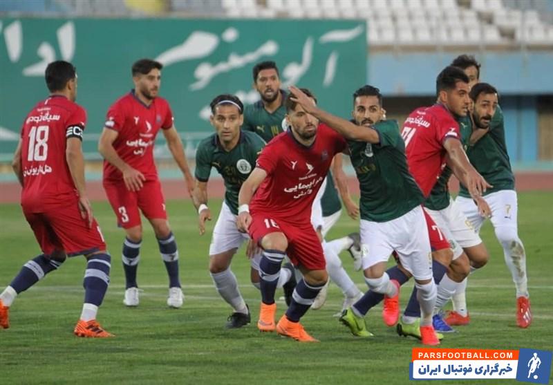 سازمان لیگ در نامه ای به باشگاه آلومینیوم اراک درخواست کرد که تکلیف ورزشگاه امام خمینی را مشخص کند وگرنه دیدار های این تیم به شهر دیگری منتقل می شود.