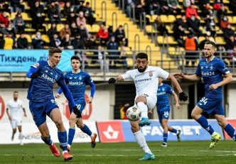 باشگاه استقلال قرارداد اللهیار صیادمنش را بررسی می کند