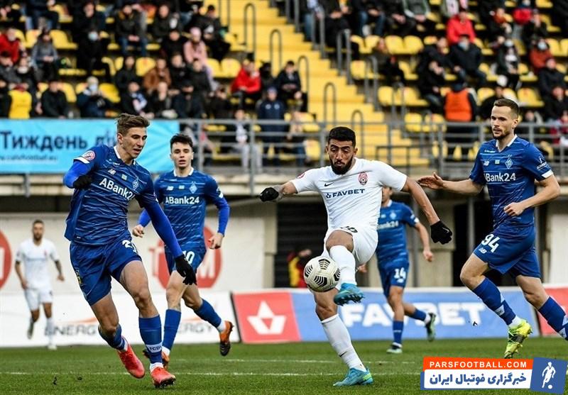 باشگاه استقلال قرارداد اللهیار صیادمنش را بررسی می کند